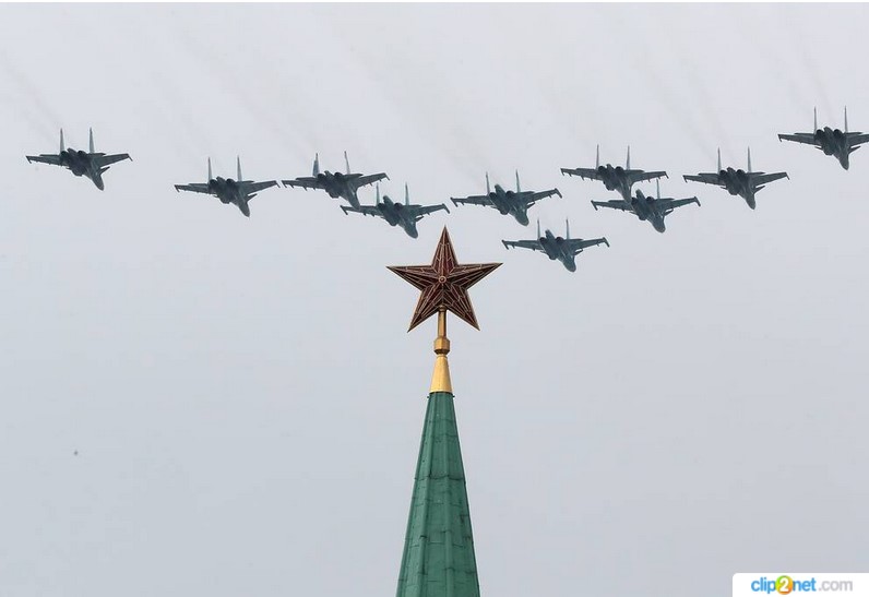 В Москве состоялась репетиция воздушной части парада Победы